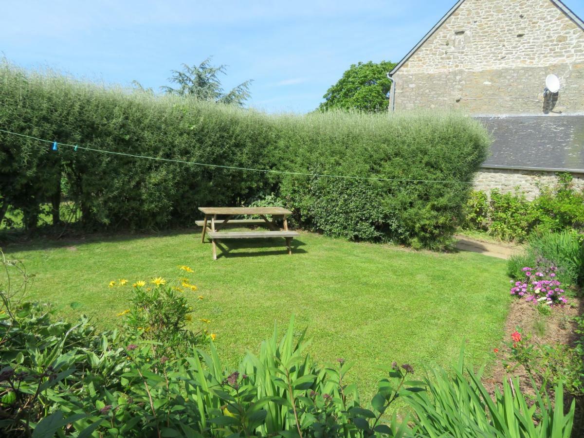 Manoir De Herclat Neville-sur-Mer ภายนอก รูปภาพ